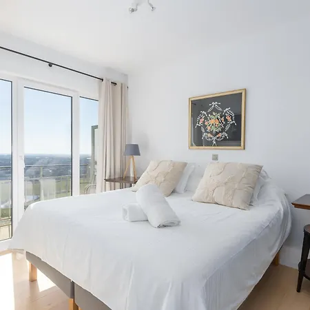 Lecomte Apartment *