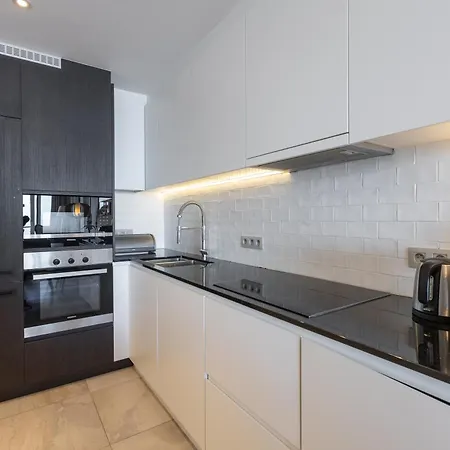 Lecomte Apartment *